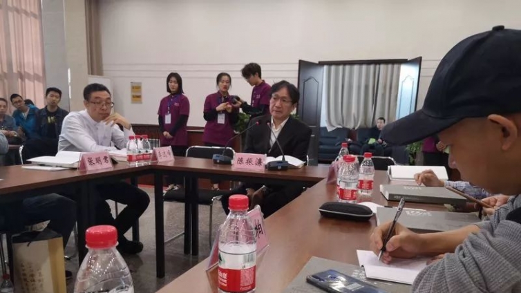 陈振濂出席全国第二届高等书法教育论坛开幕式并主持“学科建设”发表与讨论专场 